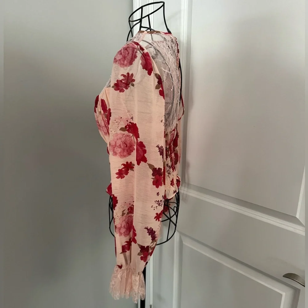 NWT Free People Daphne Romantic Floral Lace Smocked Long Sleeve Blouse Medium ❤️